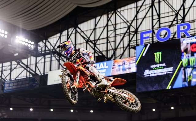 Table Over Two photo for Supercross